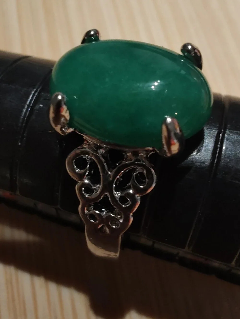 Nephrite Jade Set In Stainless Steel Size 11 - Picture 6 of 9